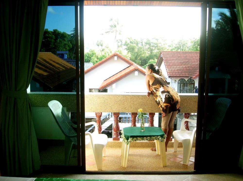 Waree'S Guesthouse Phuket Dış mekan fotoğraf