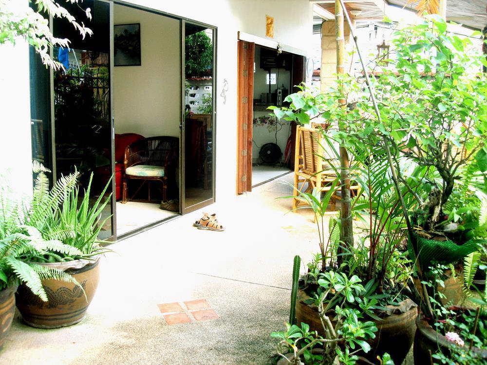 Waree'S Guesthouse Phuket Dış mekan fotoğraf